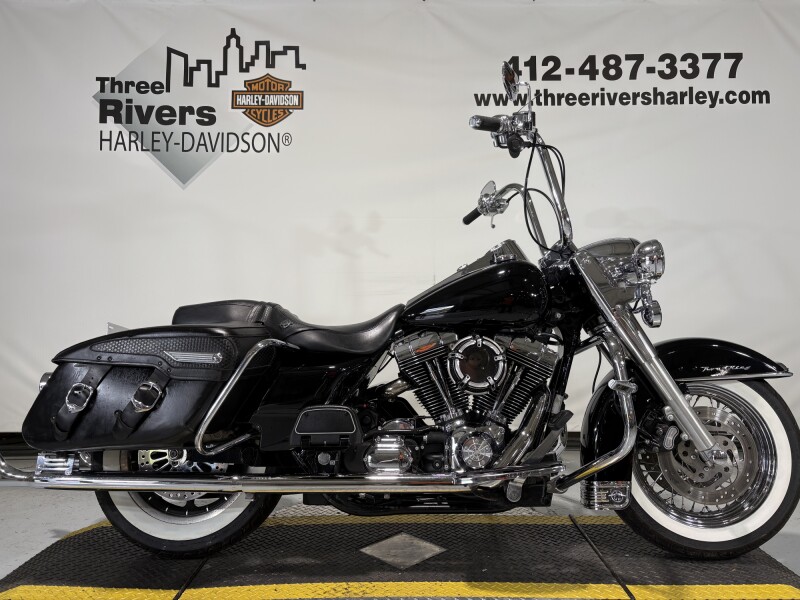 2006 Harley-Davidson® Road King Custom Vivid Black