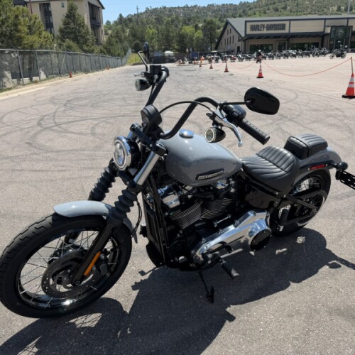 2026 Harley-Davidson® Street Bob® thumb 1