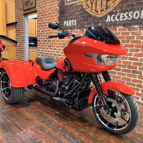 FLTRT 2026 Road Glide 3 thumb 2