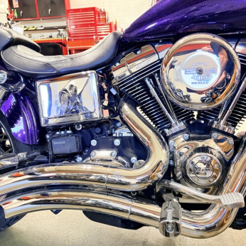 2014 Harley-Davidson® Street Bob® Hard Candy Voodoo Purple Flake thumb 3