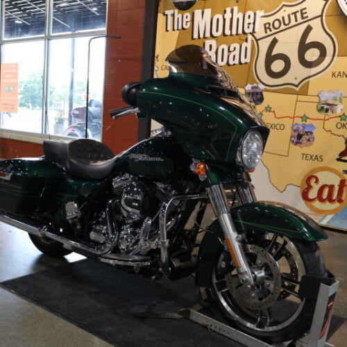FLHXS 2016 Street Glide® Special thumb 2