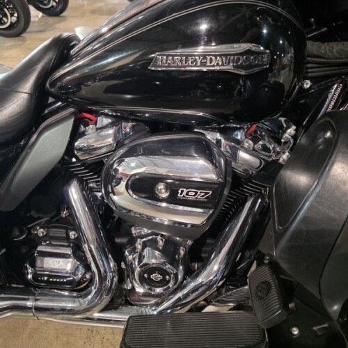 FLHTCU 2017 Electra Glide® Ultra Classic® thumb 2