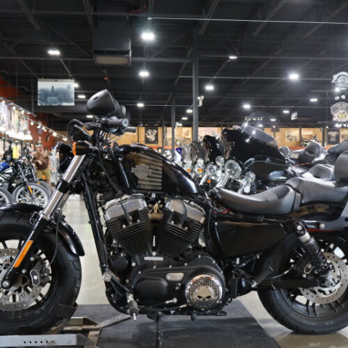 XL 1200X 2017 Forty-Eight® thumb 3
