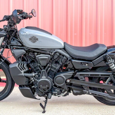 2026 Harley-Davidson® Nightster® RH975 thumb 3