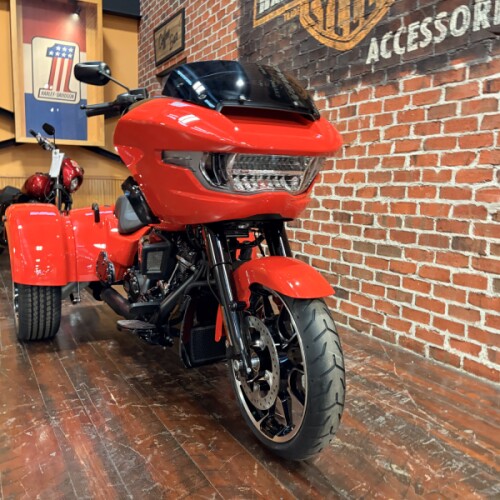 FLTRT 2026 Road Glide 3 thumb 1