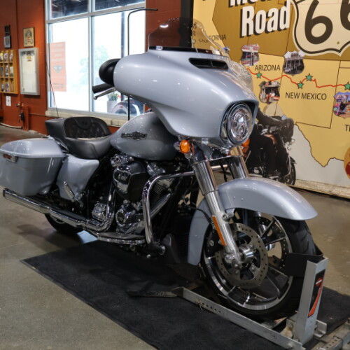 FLHX 2023 Street Glide® thumb 2