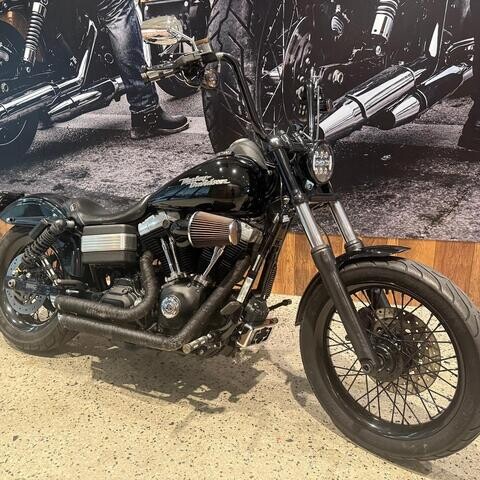 Harley-Davidson® Street Bob® 2008 FXDBP thumb 3