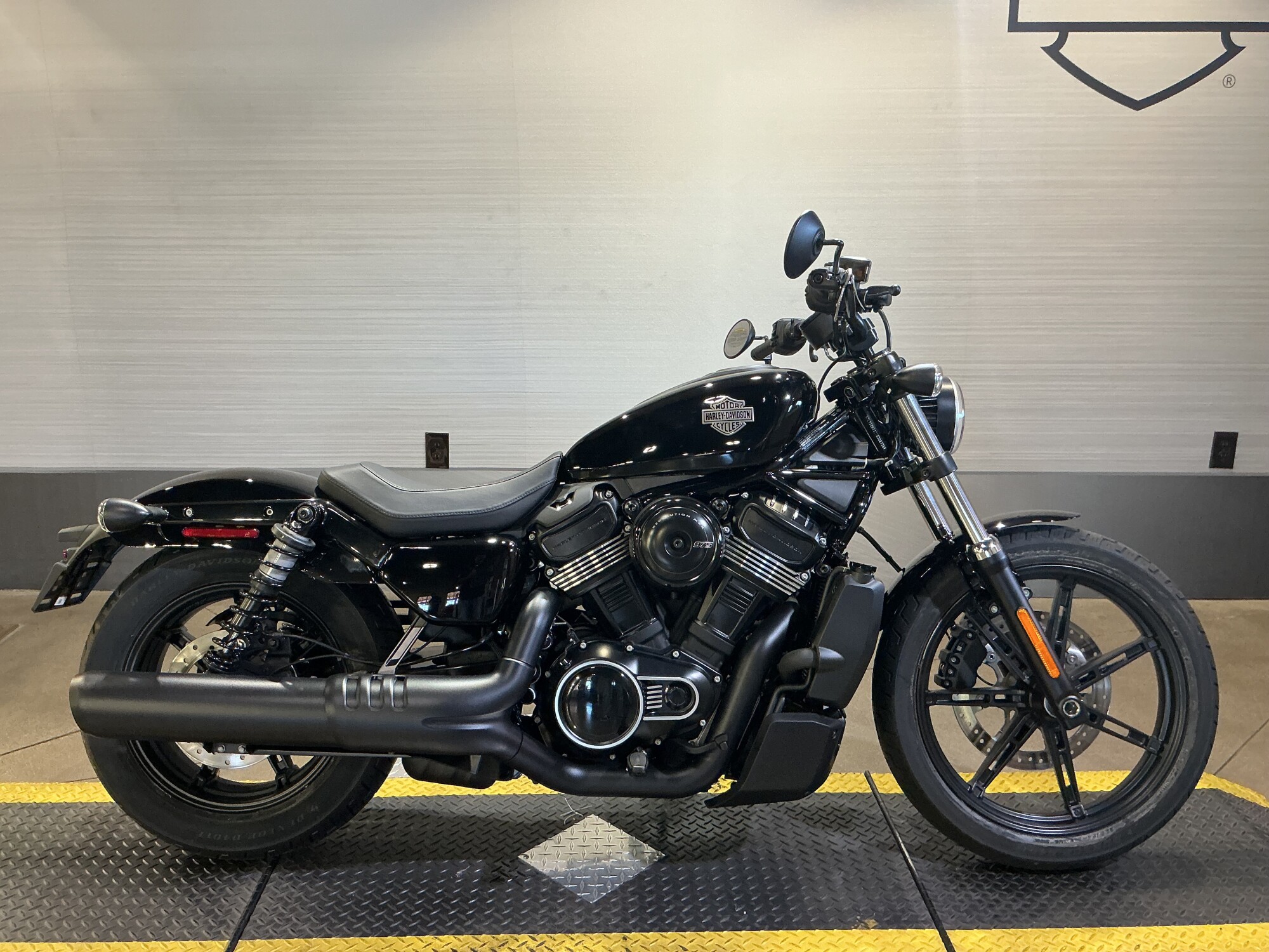 RH975 2026 Nightster®