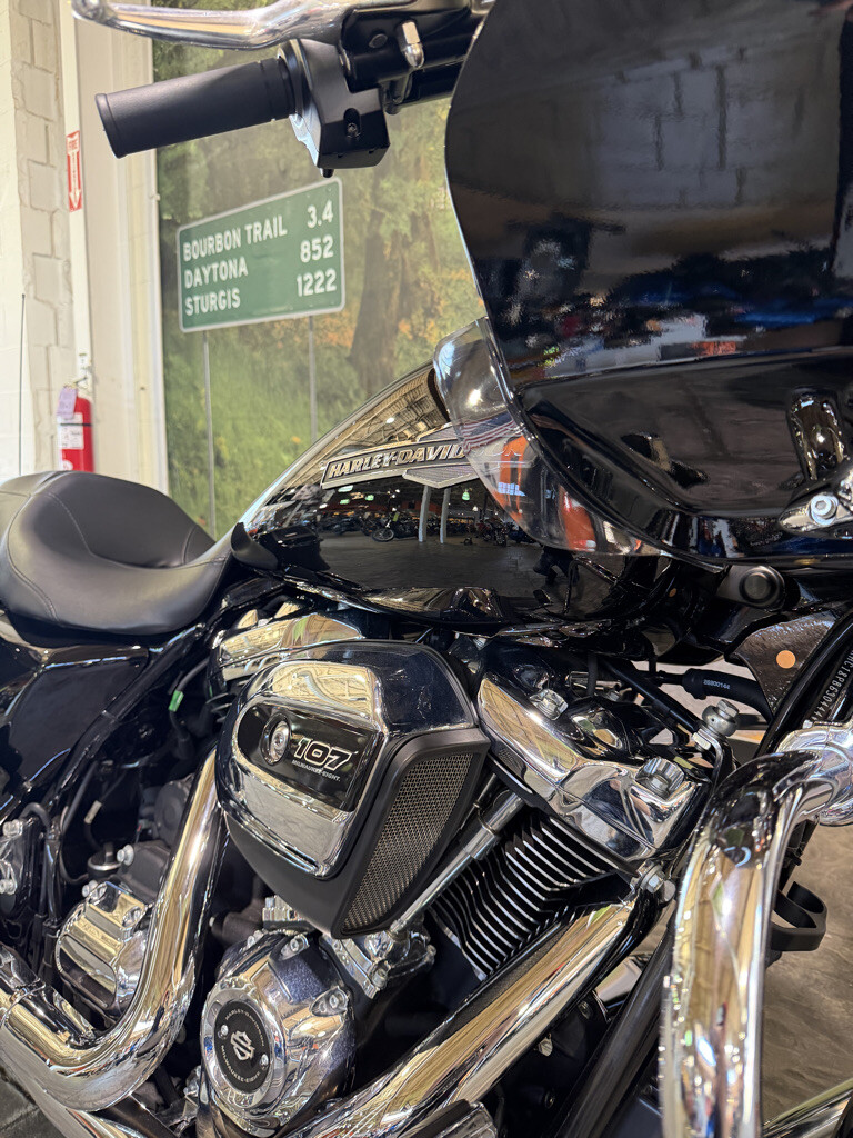 2023 Harley-Davidson® Road Glide® No Gimmicks, No Hidden Fees, photo 2