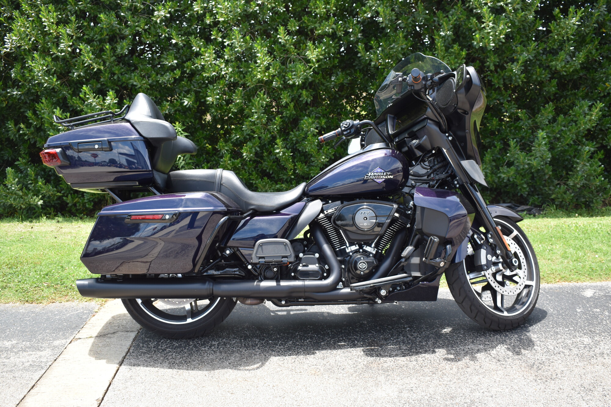 FLHXU Street Glide™ Ultra