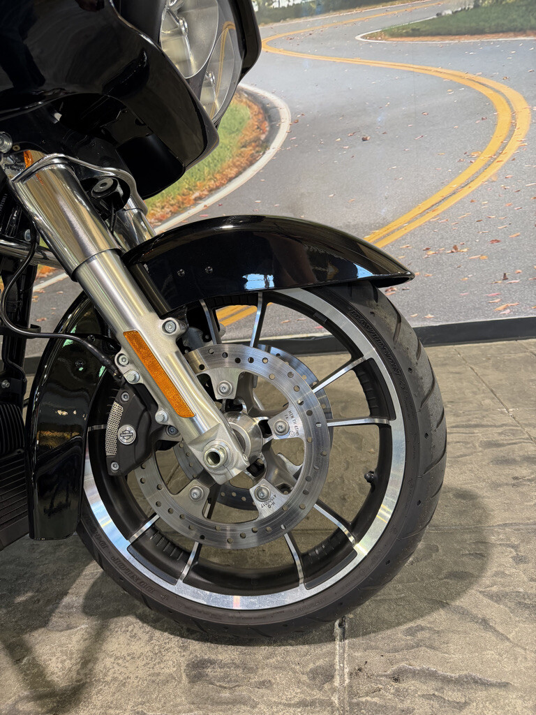 2023 Harley-Davidson® Road Glide® No Gimmicks, No Hidden Fees, photo 7