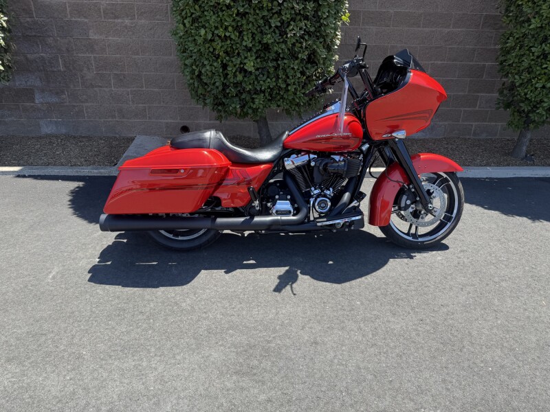 FLTRXS 2017 Road Glide® Special