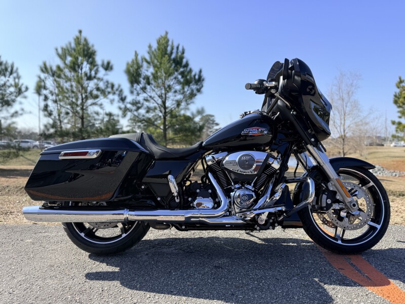 2026 Harley-Davidson Street Glide FLHX
