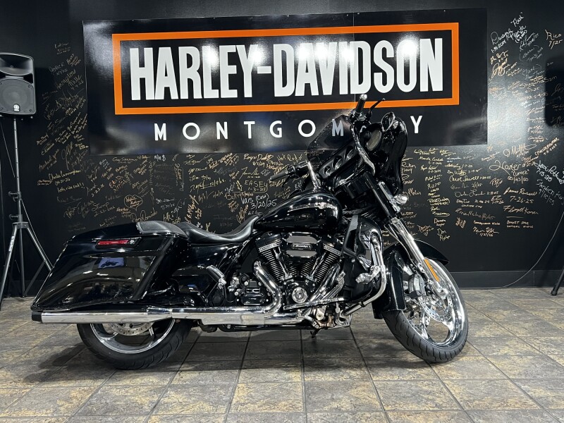FLHXSE 2015 CVO™ Street Glide®