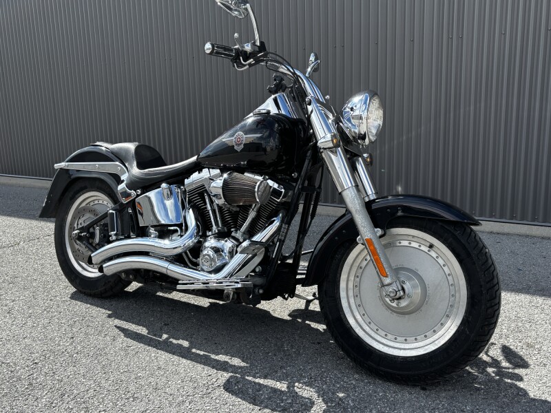 2002 Harley-Davidson® Fat Boy® Vivid Black Deluxe