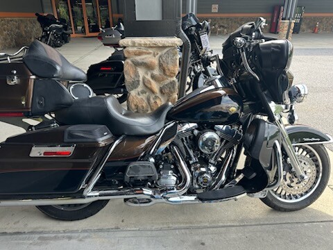 2013 Harley-Davidson® Electra Glide® Ultra Limited BRONZE/ANN BLK W/ PINSTRIPE