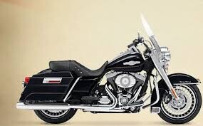 2011 Harley-Davidson® Road King® Exclusive - Vivid Black - Firefighter