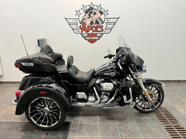FLHTCUTG 2025 Tri Glide® Ultra