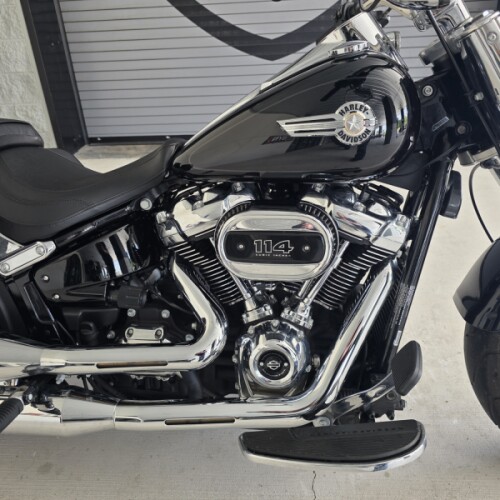 2022 Harley-Davidson® Fat Boy® 114 Vivid Black thumb 1