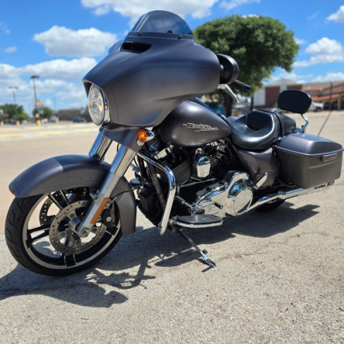 2016 Harley-Davidson® Street Glide® thumb 0