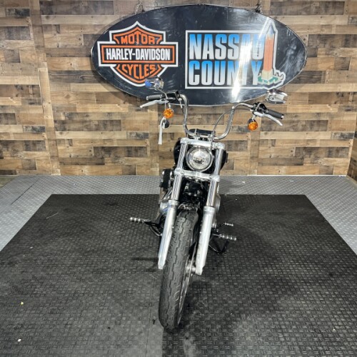 2020 Harley-Davidson® Softail Standard® Vivid Black thumb 3
