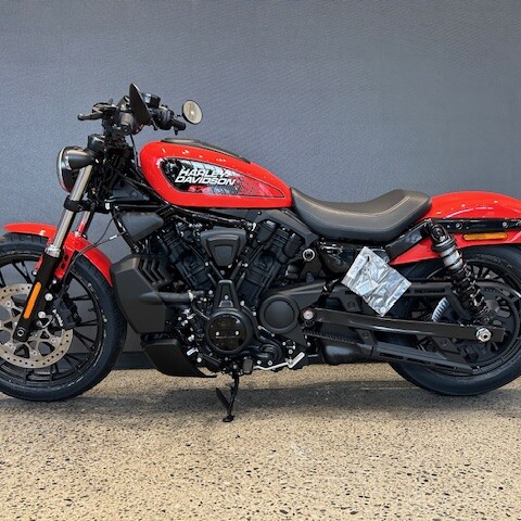 2026 Harley-Davidson® Nightster™ Blood Orange Black Trim thumb 0
