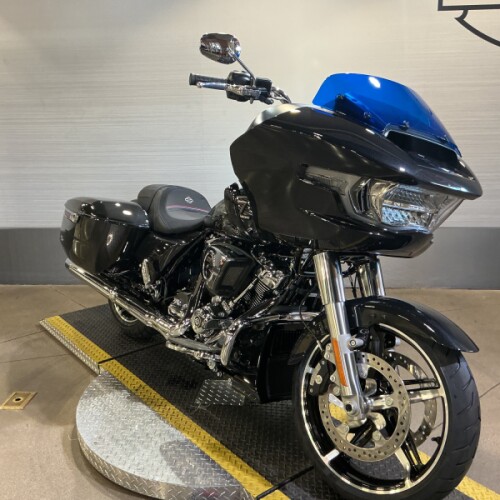 FLTRX 2026 Road Glide® thumb 3