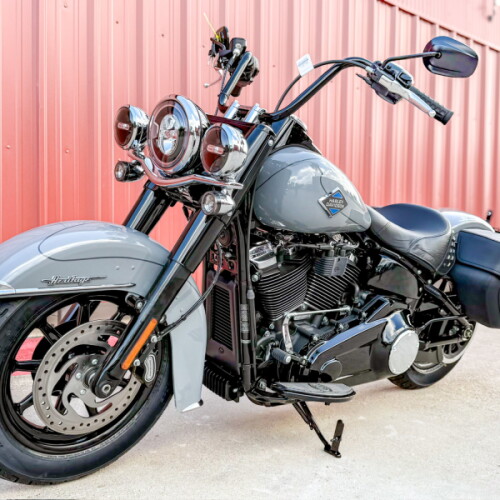 2026 Harley-Davidson® Heritage Classic® FLHC thumb 1