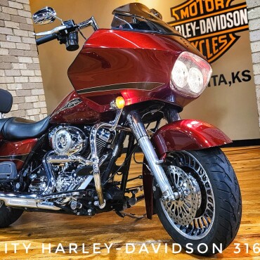 2009 Harley-Davidson® Road Glide®, FLTR thumb 2