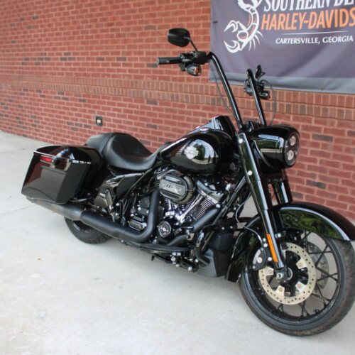 2025 Harley-Davidson® Road King® Special Vivid Black thumb 3