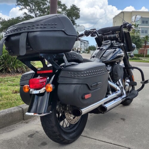 Harley-Davidson® Heritage Classic 114 2019 thumb 1