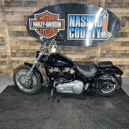 2020 Harley-Davidson® Softail Standard® Vivid Black thumb 2