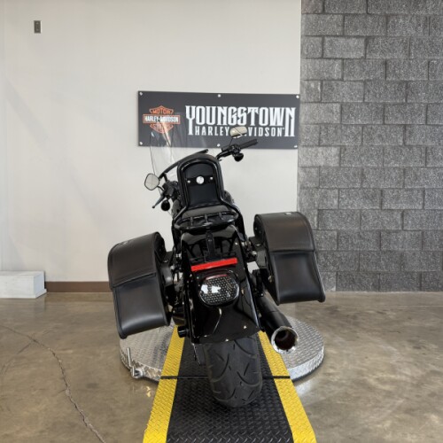2016 Harley-Davidson® Fat Boy® S FLSTFBS thumb 1
