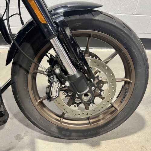 2022 Harley-Davidson® Low Rider® S Vivid Black FXLRS thumb 2