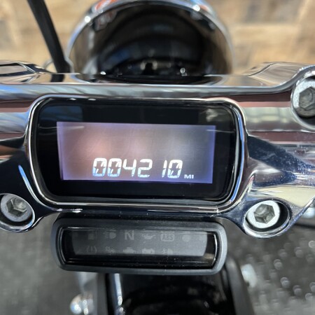2020 Harley-Davidson® Softail Standard® Vivid Black thumb 0