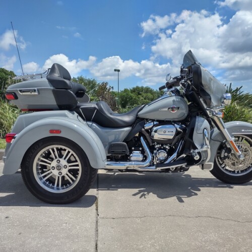 Harley-Davidson® Tri Glide™ Ultra 2024 thumb 2