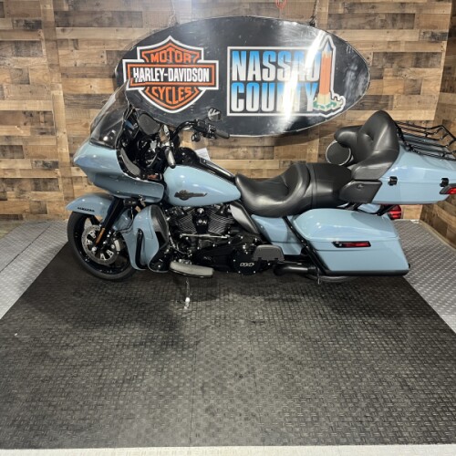 2024 Harley-Davidson<sup>®</sup> Road Glide<sup>®</sup> Limited Sharkskin Blue  thumb 1