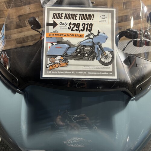 2024 Harley-Davidson<sup>®</sup> Road Glide<sup>®</sup> Limited Sharkskin Blue  thumb 2
