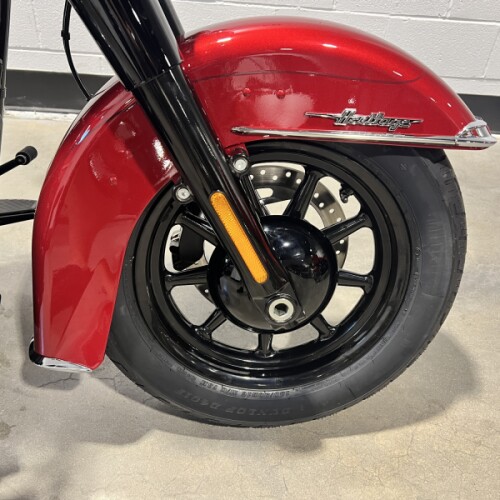 2026 Harley-Davidson® Heritage Classic Brilliant Red Black Cast Wheels  FLHC thumb 2