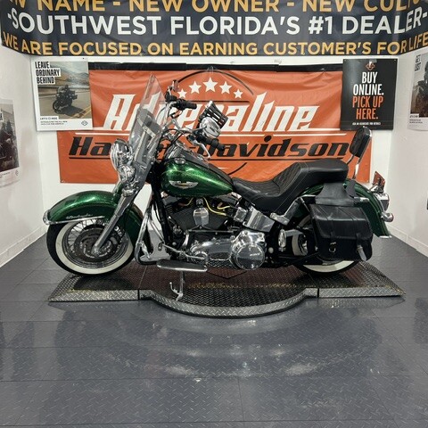 2013 Harley-Davidson® Softail® Deluxe Hard Candy Lucky Green Flake thumb 3