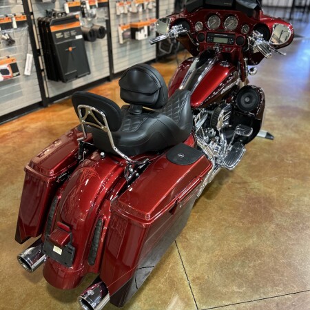 FLHXSE 2012 CVO™ Street Glide® thumb 2