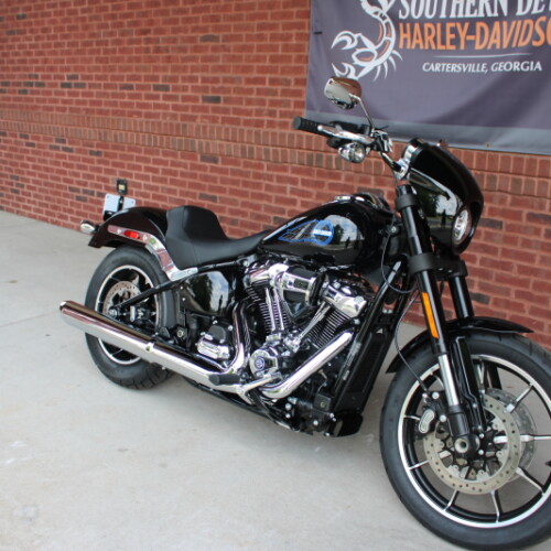 2026 Harley-Davidson® Low Rider® S Vivid Black Chrome Trim thumb 3