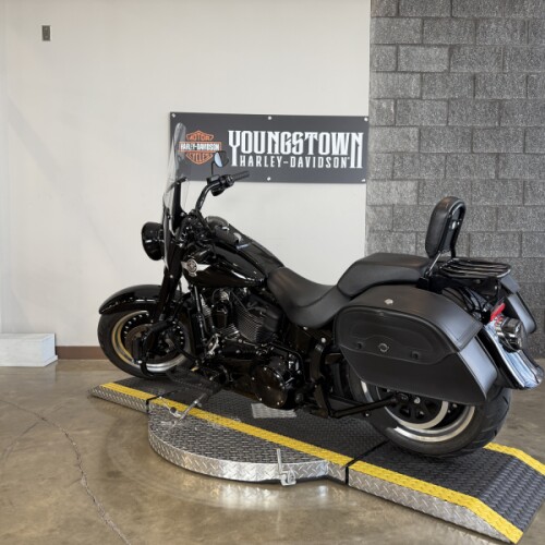 2016 Harley-Davidson® Fat Boy® S FLSTFBS thumb 0