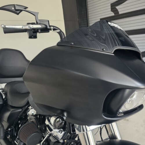 2022 Harley-Davidson® Road Glide® Special Black Denim thumb 2