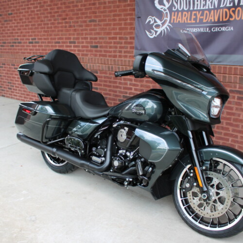 2026 Harley-Davidson® Street Glide Limited Iron Horse Metallic Black Trim thumb 3