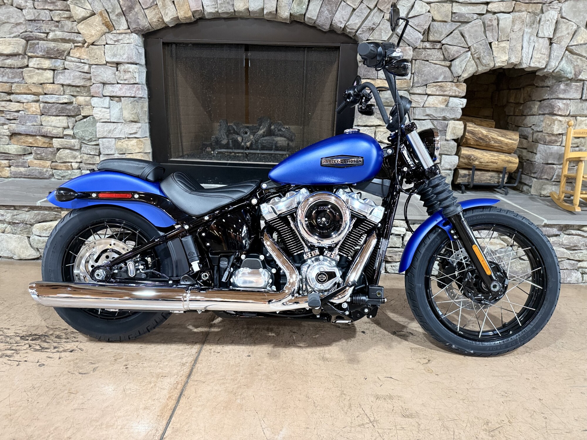2026 FXBB - STREET BOB