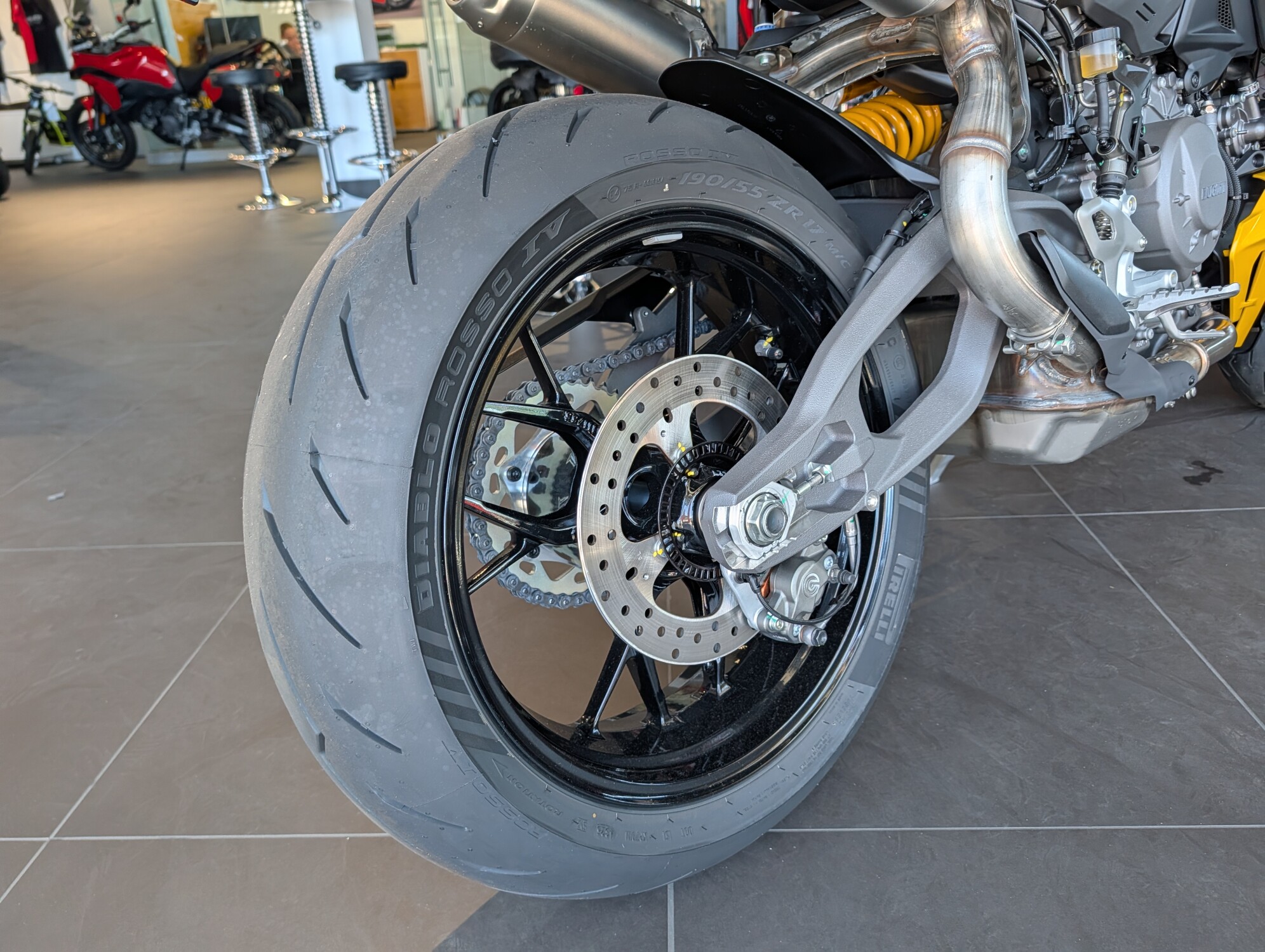 2026 Ducati Streetfighter V2S, photo 12