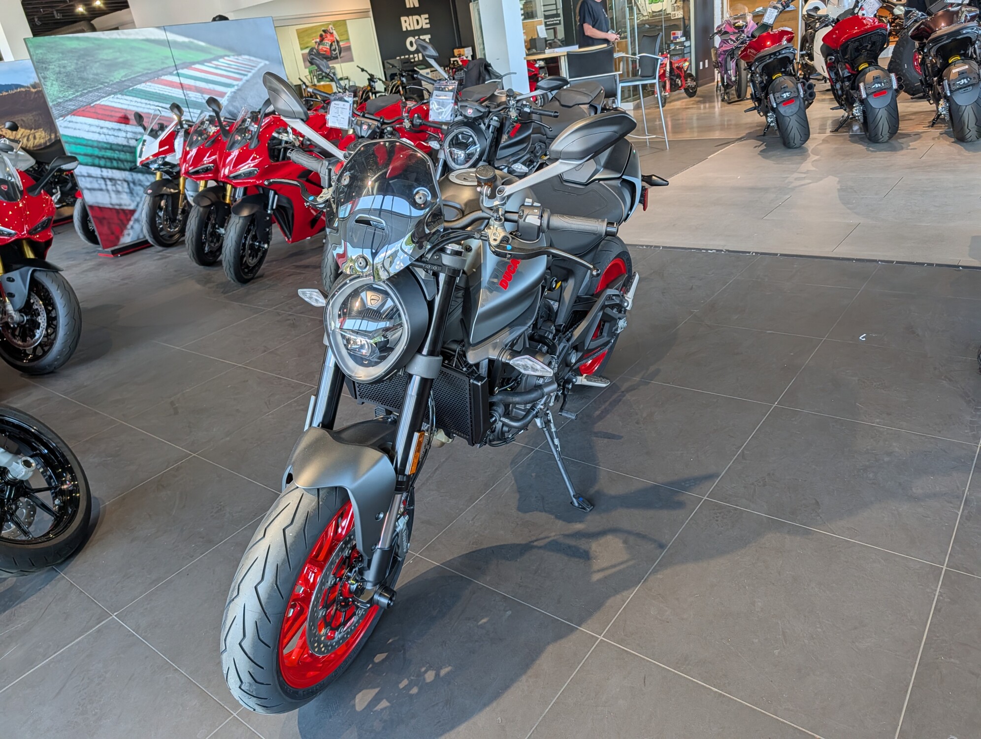 2025 Ducati Monster, photo 7