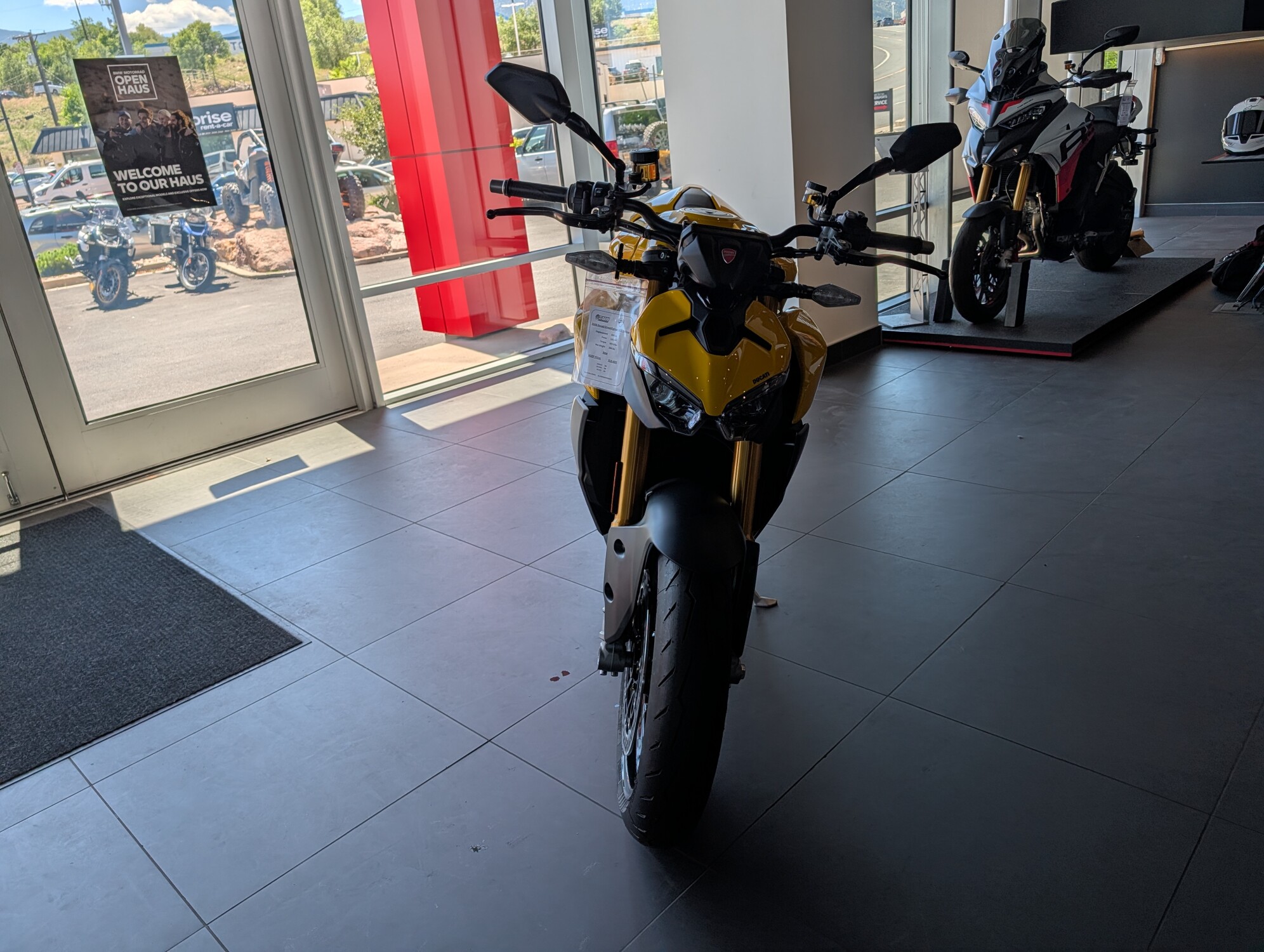 2026 Ducati Streetfighter V2S, photo 8