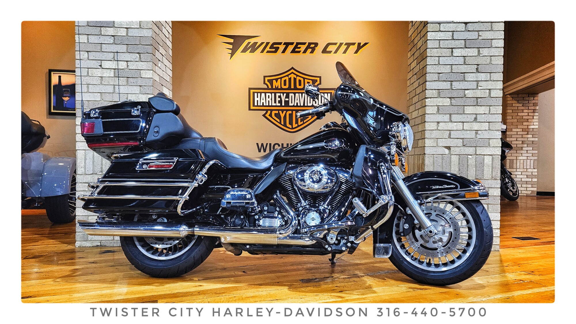 2013 Harley-Davidson® Ultra Classic® Electra Glide®, FLHTCU